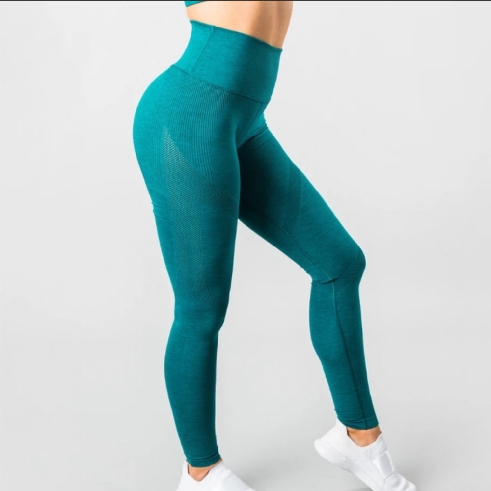 Alphalete Areo legging
